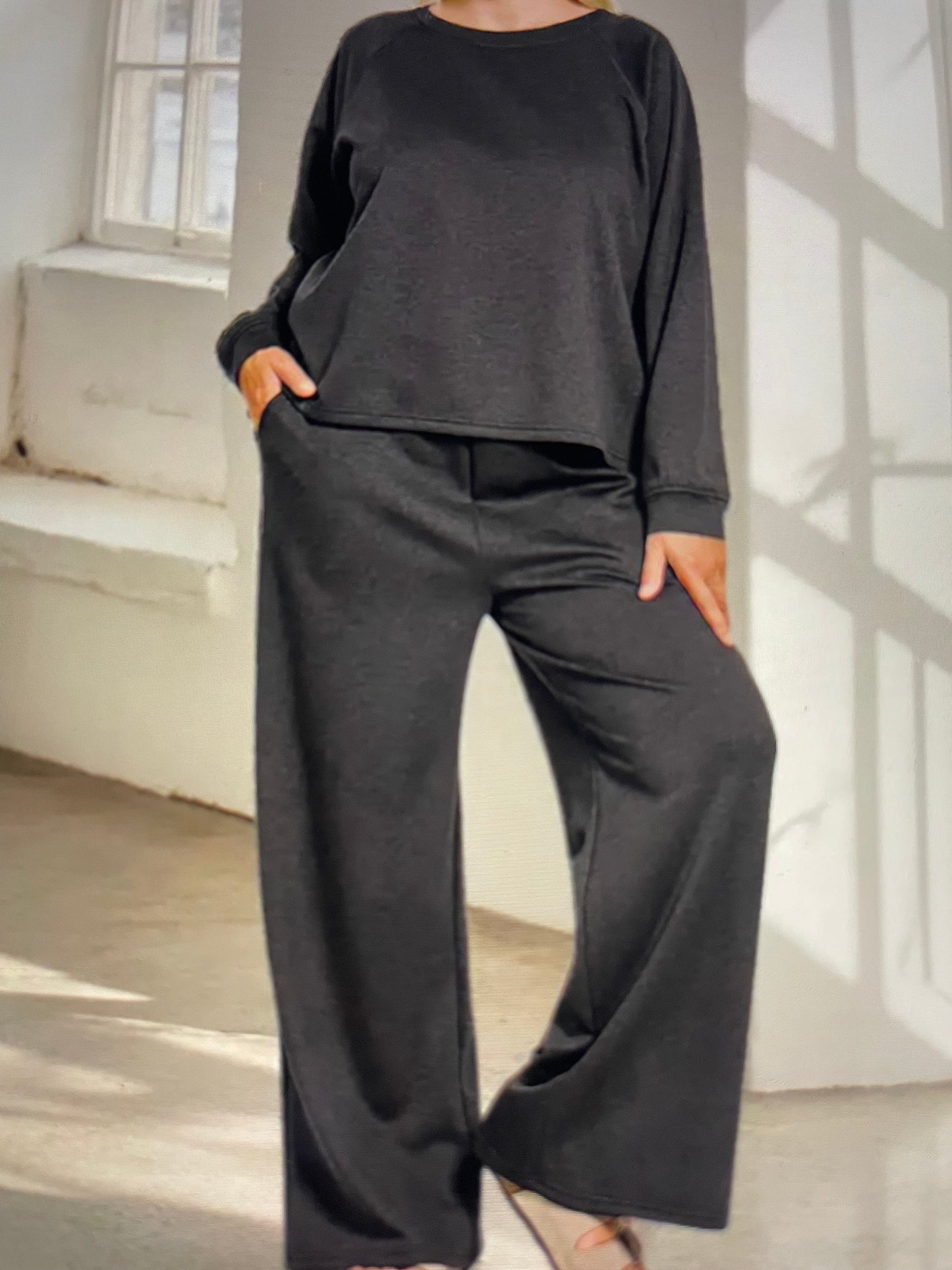 Scuba Crewneck Pullover & Pants 2 Piece Set (BLACK)